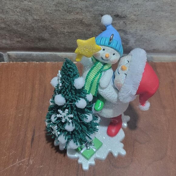 Hallmark Trimming The Tree Making Memories 2008 Christmas Tree Ornament - Picture 6 of 13